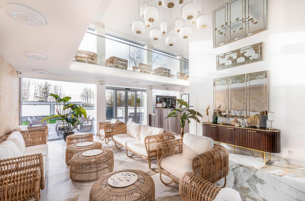 Villa Vis A Vis Тшенсач Экстерьер фото