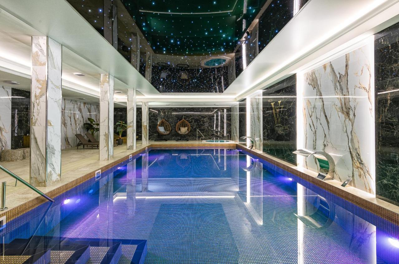 Villa Vis A Vis Тшенсач Экстерьер фото